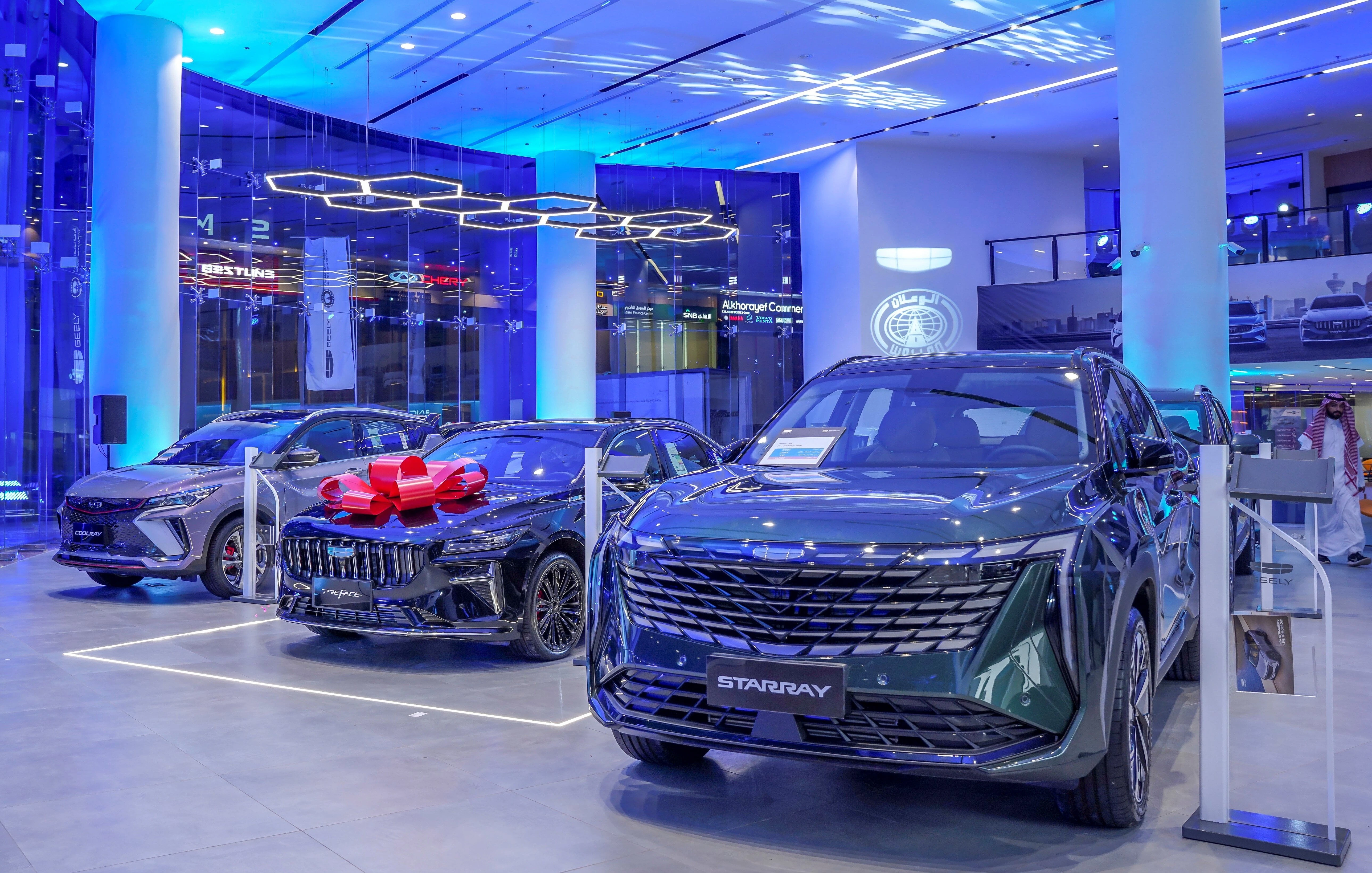 Intérieur du showroom Apollo Motors